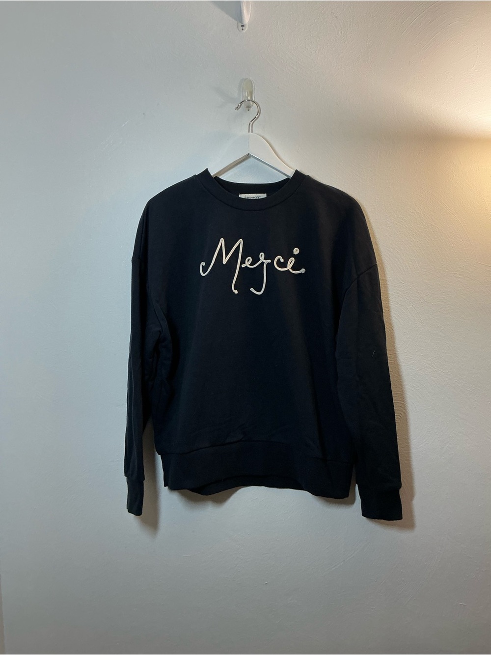 Francesca's Collections Navy Blue 'Merci' Crewneck Sweatshirt Size Medium